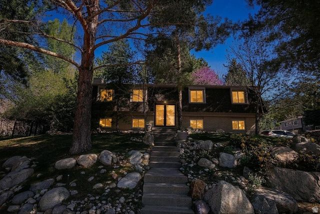 2555 E CHALET RD, Cottonwood Heights, UT 84093