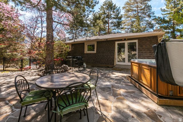 2555 E CHALET RD, Cottonwood Heights, UT 84093