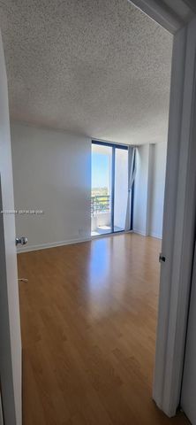 3300 NE 191st St 818, Aventura, FL 33180