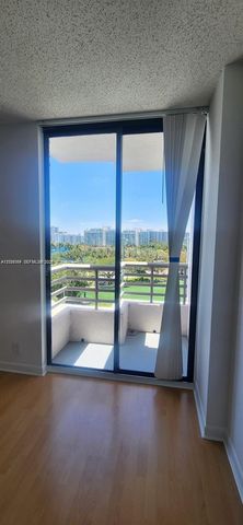 3300 NE 191st St 818, Aventura, FL 33180