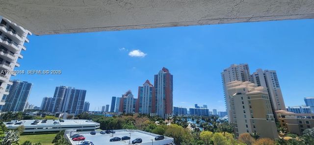 3300 NE 191st St 818, Aventura, FL 33180