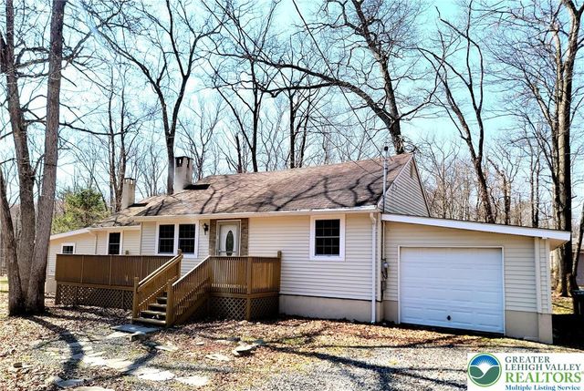867 UNDERWOOD Road West, Middle Smithfield Twp, PA 18302
