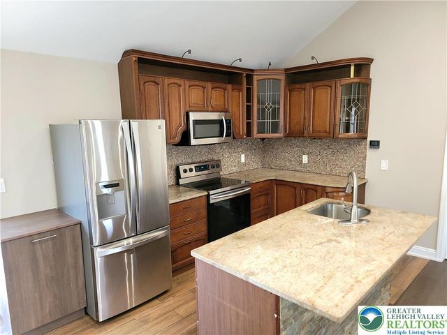 867 UNDERWOOD Road West, Middle Smithfield Twp, PA 18302