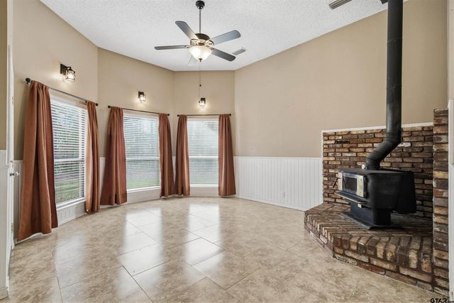 12098 Squirrel RD, Pittsburg, TX 75686