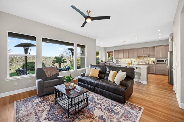 2208 Raintree Ct, Rocklin, CA 95765