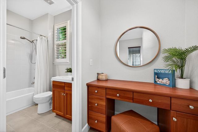 2208 Raintree Ct, Rocklin, CA 95765