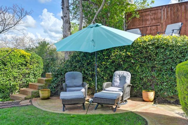 2208 Raintree Ct, Rocklin, CA 95765