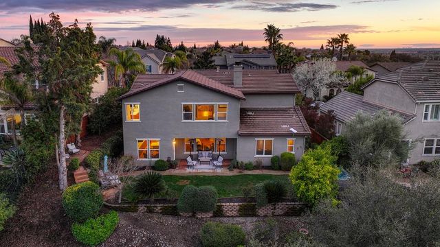 2208 Raintree Ct, Rocklin, CA 95765