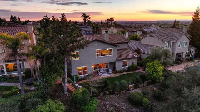 2208 Raintree Ct, Rocklin, CA 95765