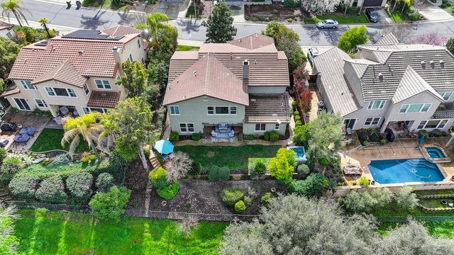 2208 Raintree Ct, Rocklin, CA 95765