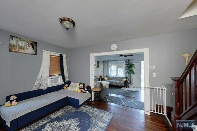 129 Riverview Avenue, North Arlington, NJ 07031