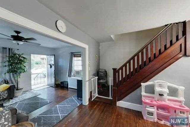 129 Riverview Avenue, North Arlington, NJ 07031