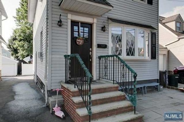 129 Riverview Avenue, North Arlington, NJ 07031