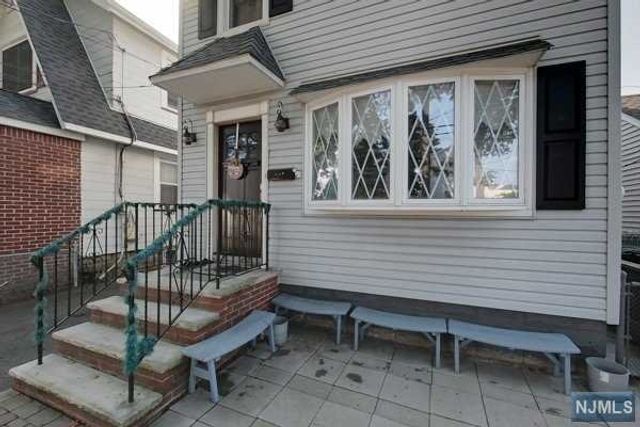 129 Riverview Avenue, North Arlington, NJ 07031