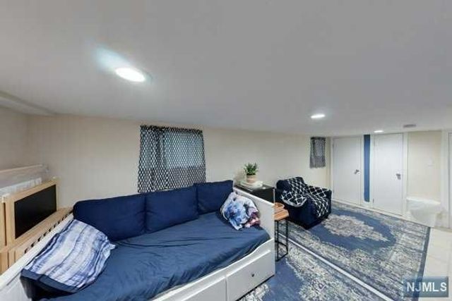 129 Riverview Avenue, North Arlington, NJ 07031