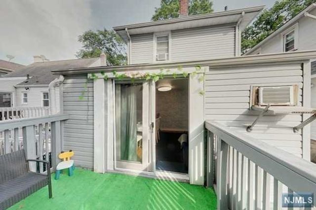 129 Riverview Avenue, North Arlington, NJ 07031