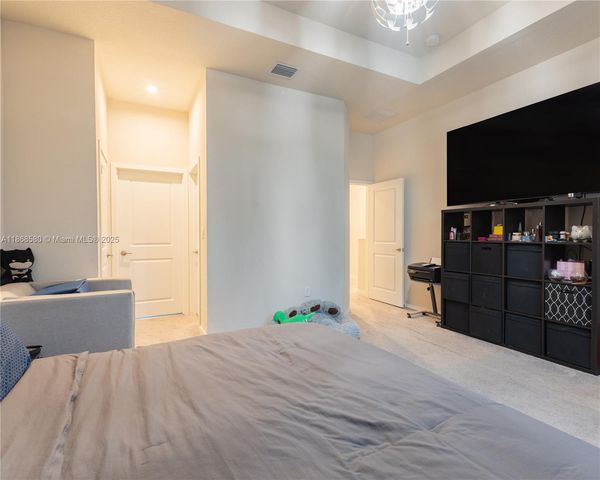 10807 SW 232nd Ter, Homestead, FL 33032