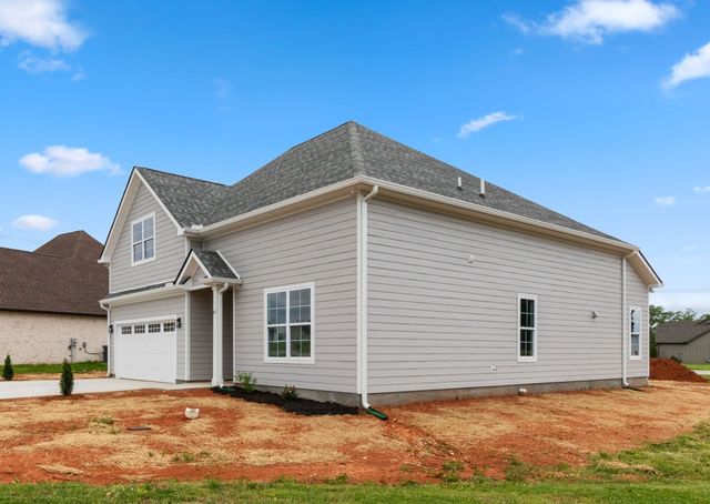 67 Summerset Dr, Winchester, TN 37398