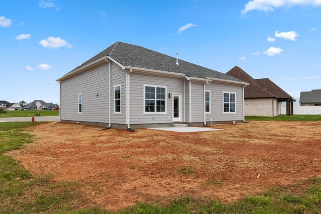 67 Summerset Dr, Winchester, TN 37398