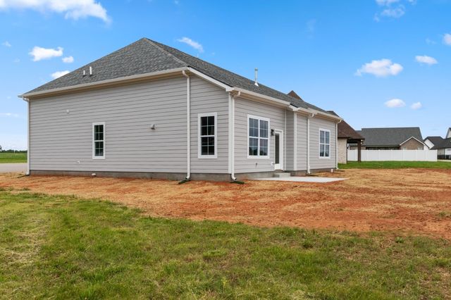 67 Summerset Dr, Winchester, TN 37398