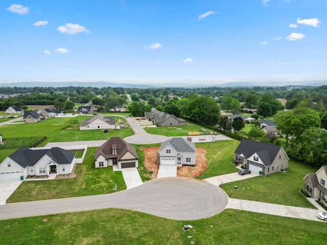 67 Summerset Dr, Winchester, TN 37398