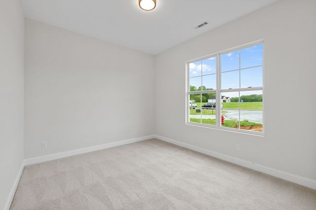 67 Summerset Dr, Winchester, TN 37398