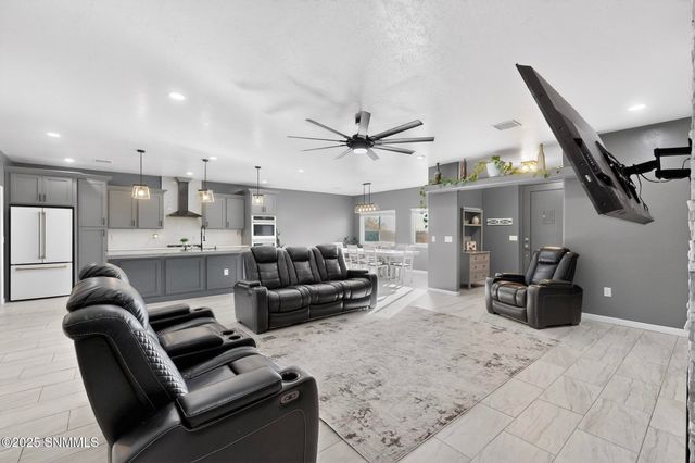 4020 Nemesh Drive, Las Cruces, NM 88005