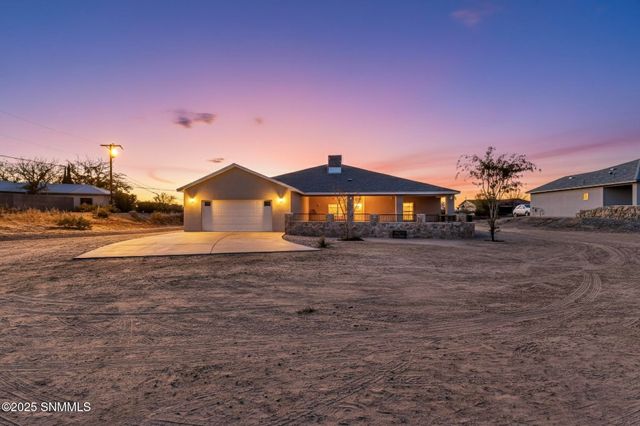 4020 Nemesh Drive, Las Cruces, NM 88005