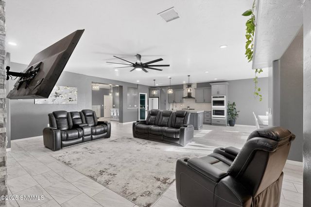 4020 Nemesh Drive, Las Cruces, NM 88005