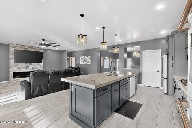 4020 Nemesh Drive, Las Cruces, NM 88005