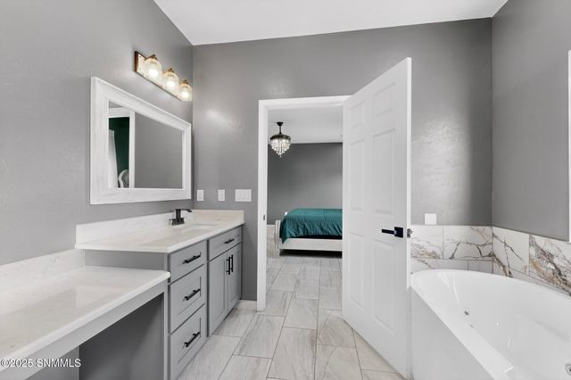 4020 Nemesh Drive, Las Cruces, NM 88005