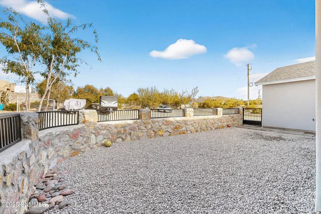 4020 Nemesh Drive, Las Cruces, NM 88005