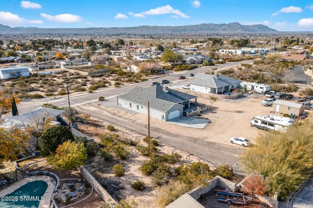 4020 Nemesh Drive, Las Cruces, NM 88005