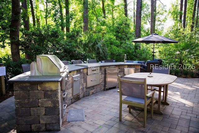133 Arrow Road 14, Hilton Head Island, SC 29928