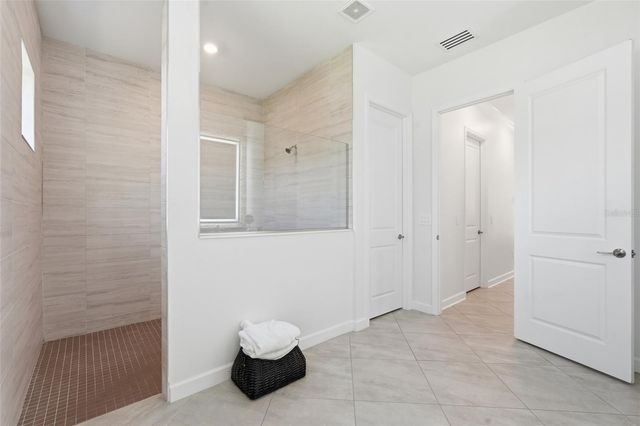 16008 TRADEWIND TERRACE, Bradenton, FL 34211
