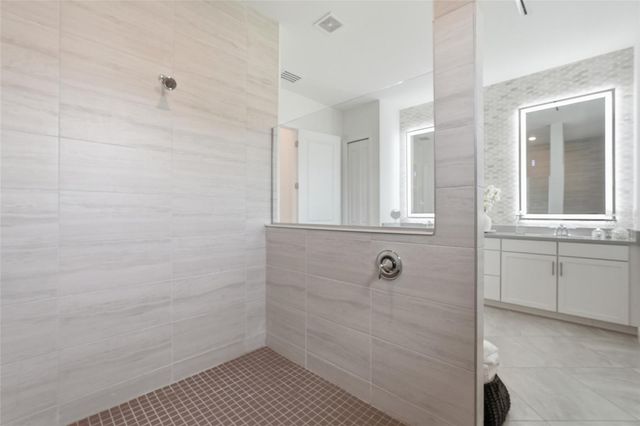 16008 TRADEWIND TERRACE, Bradenton, FL 34211