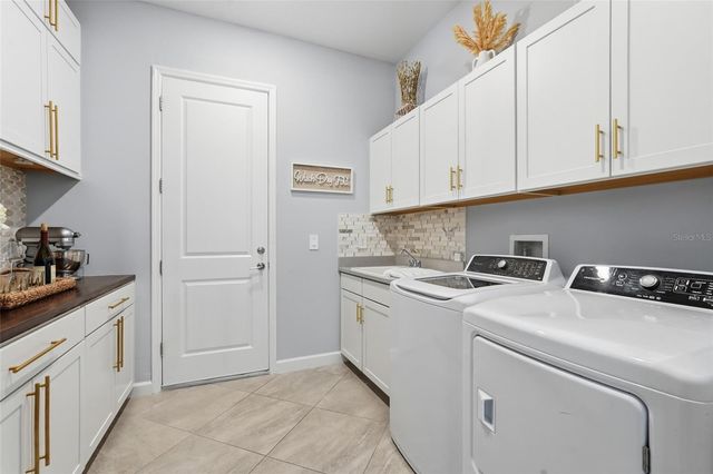 16008 TRADEWIND TERRACE, Bradenton, FL 34211