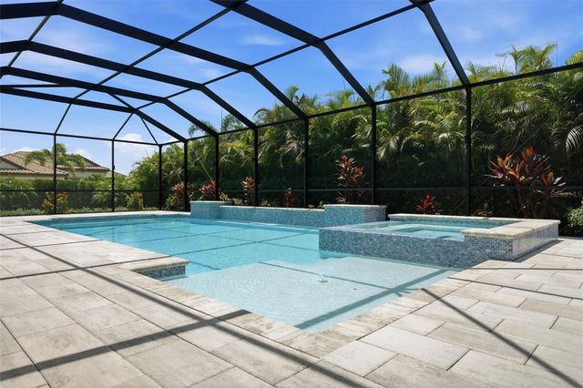 16008 TRADEWIND TERRACE, Bradenton, FL 34211