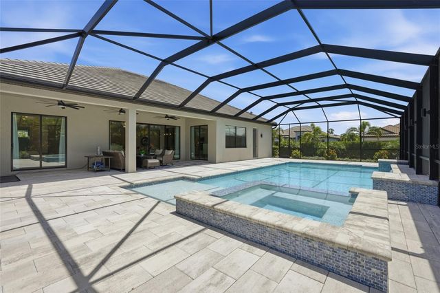 16008 TRADEWIND TERRACE, Bradenton, FL 34211