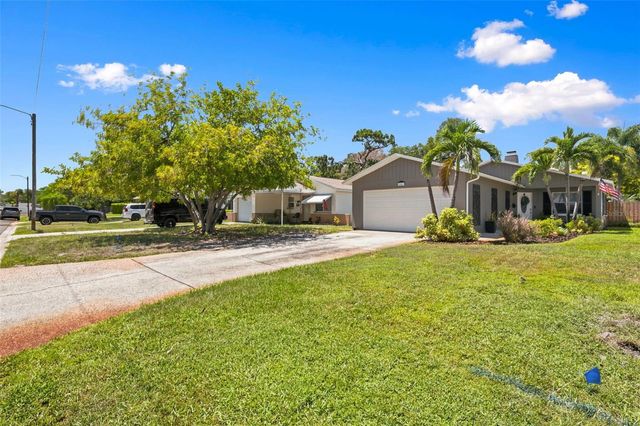 2947 25TH AVENUE N, St Petersburg, FL 33713