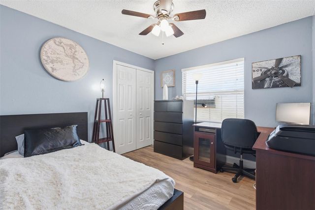 2947 25TH AVENUE N, St Petersburg, FL 33713