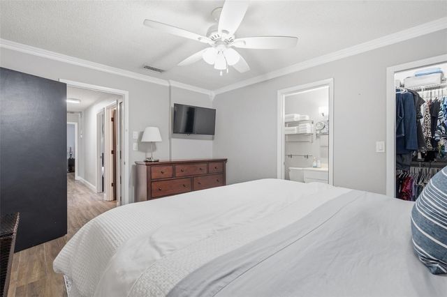 2947 25TH AVENUE N, St Petersburg, FL 33713