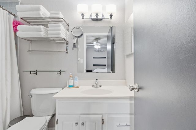 2947 25TH AVENUE N, St Petersburg, FL 33713