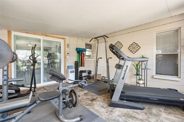 2947 25TH AVENUE N, St Petersburg, FL 33713