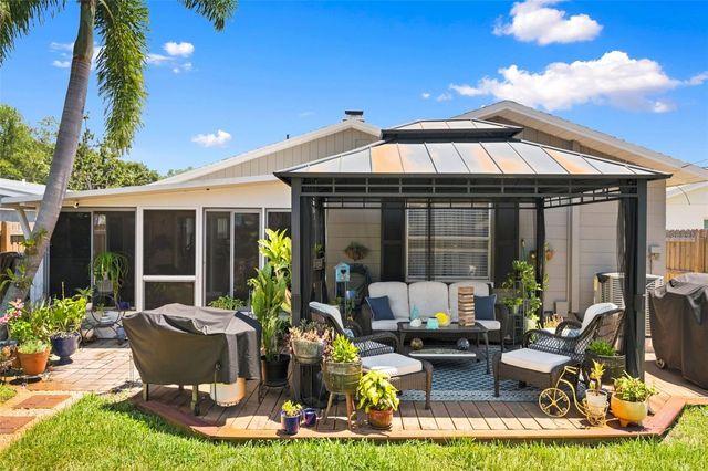 2947 25TH AVENUE N, St Petersburg, FL 33713