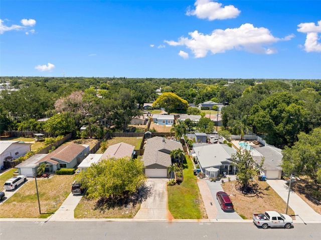 2947 25TH AVENUE N, St Petersburg, FL 33713