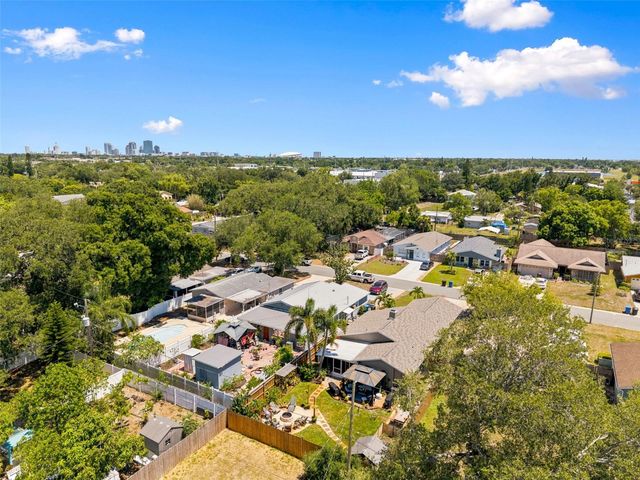 2947 25TH AVENUE N, St Petersburg, FL 33713