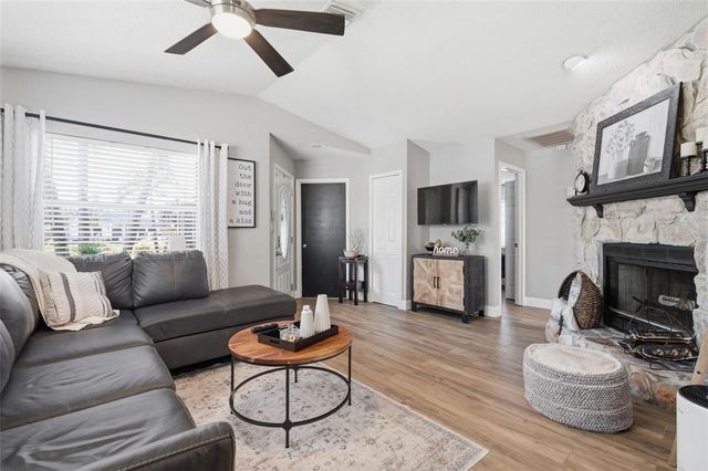 2947 25TH AVENUE N, St Petersburg, FL 33713
