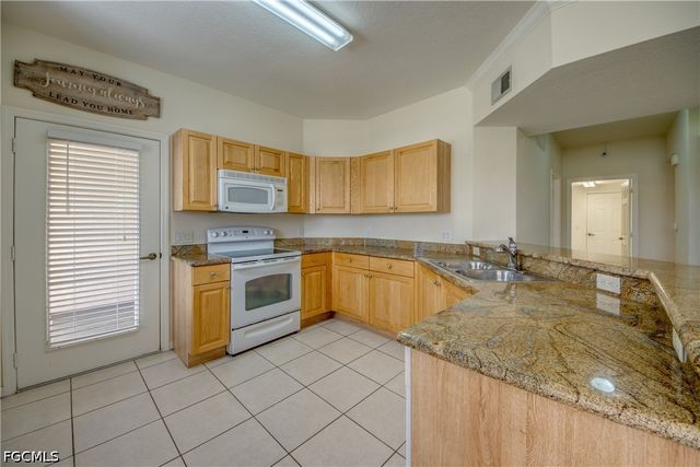 1763 Concordia Lake CIR 3303, Cape Coral, FL 33909