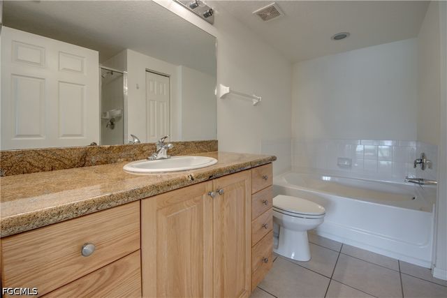 1763 Concordia Lake CIR 3303, Cape Coral, FL 33909